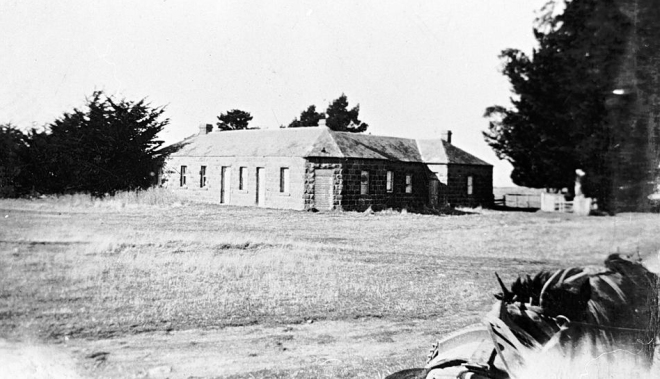 Stockyard Hill Hotel 1935. One of the buildings on which John Stewart worked as stonemason. Museum Victoria collection: 'The Biggest Family Album of Australia' MM 000697